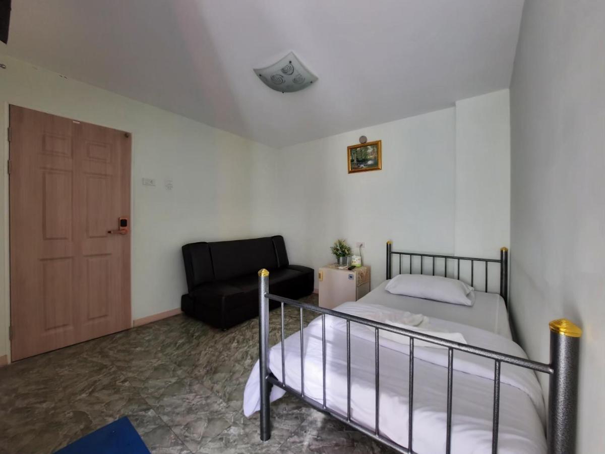 Sp Park Thaphra Hotel Bangkok Room photo